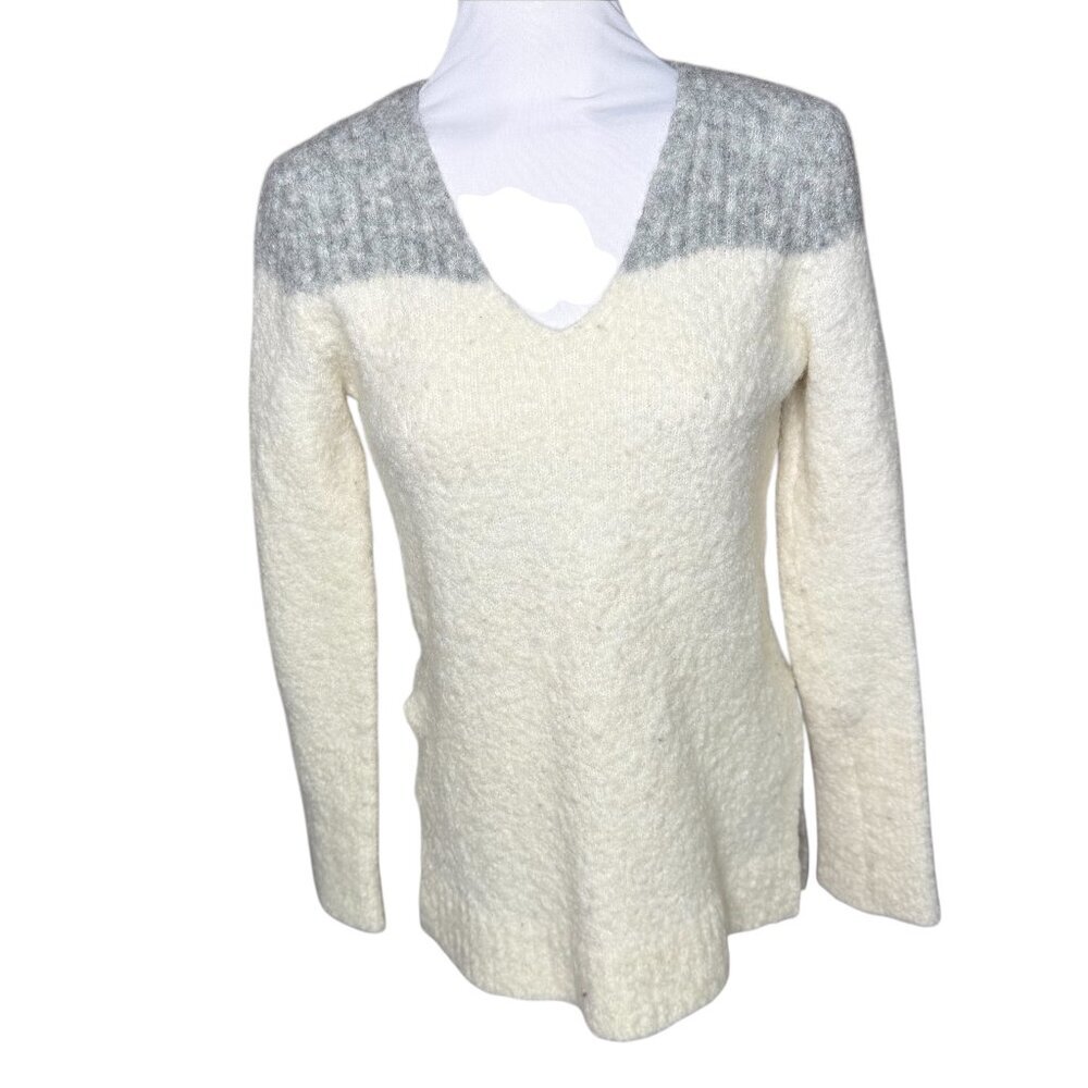 Lou & Grey v neck sweater colorblock S Small wool alpaca blend